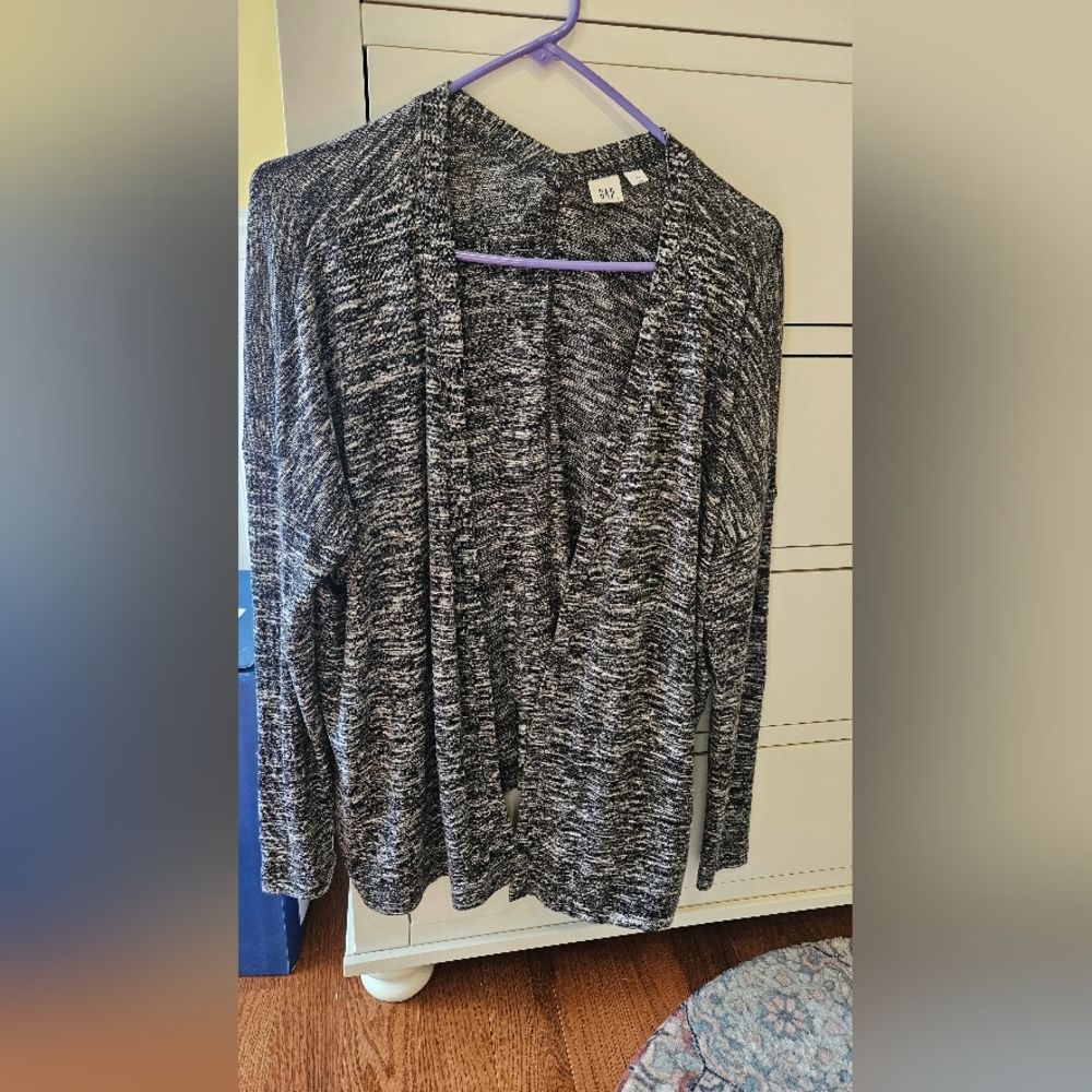 GAP cardigan